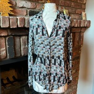 Ella Moss Soft Geometric Button‎ Down Blouse